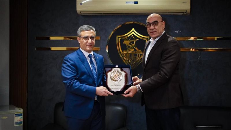 هشام نصر وسفير الجزائر