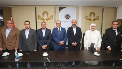 تعاون بين 