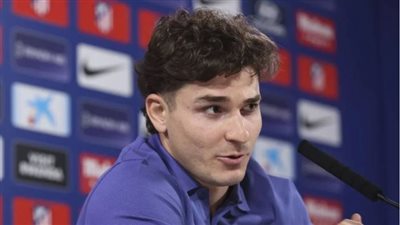 ألفاريز يرد على شائعات برشلونة وآرسنال: تركيزي مع أتلتيكو فقط