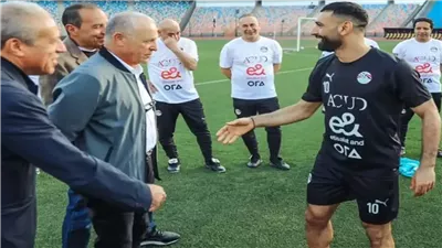 هاني أبو ريدة يطمئن هاتفيا على جاهزية صلاح لكأس العالم 2026