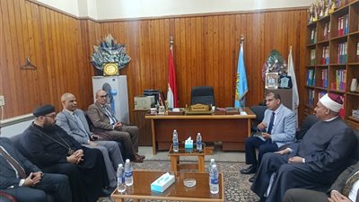 بيت العائلة المصرية يزور طب أسنان الأزهر بأسيوط لتعزيز التعاون المجتمعي