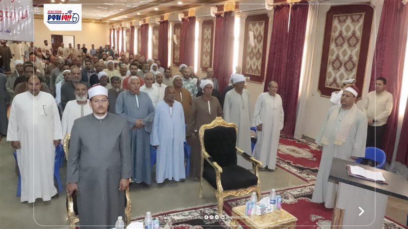 جانب من الندوة