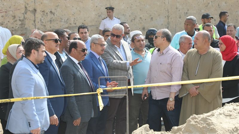 محافظ بنى سويف وقيادات