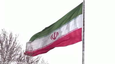 ما الذي تبحث عنه طهران؟.. خبير يربط الضربات الإيرانية بمفاوضات واشنطن
