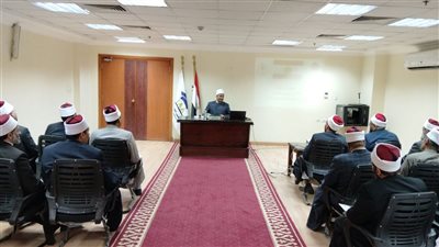 انطلاق دورة «فقه الحج» للأئمة والواعظات المرافقين لبعثة الحج 1447هـ