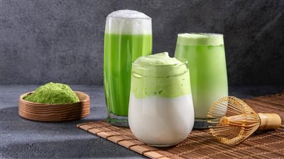 من الصداع لاضطراب المعدة.. خبيرة التغذية سالي فؤاد تكشف أضرار الماتشا