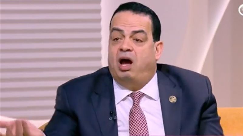 عصام هلال
