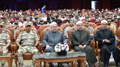 وكيل الأزهر يشارك احتفالية أبطال الحياة ويكرم ذوي الهمم ويسلمهم شهادات الإعفاء من التجنيد