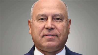 الوزير: نعمل على توطين صناعات النقل ونسعى لإنشاء المصانع الوطنية بشراكة أجنبية