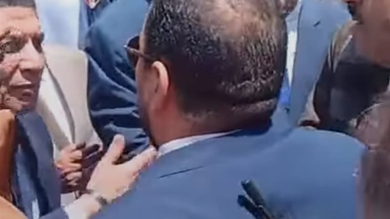 خناقة سوهاج بين نائب