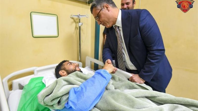 سفير الجزائر مع القندوسي