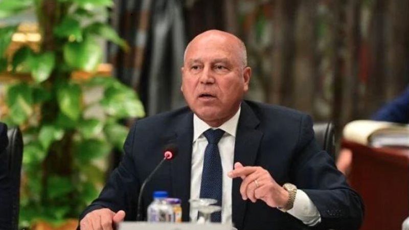 وزير الصناعة