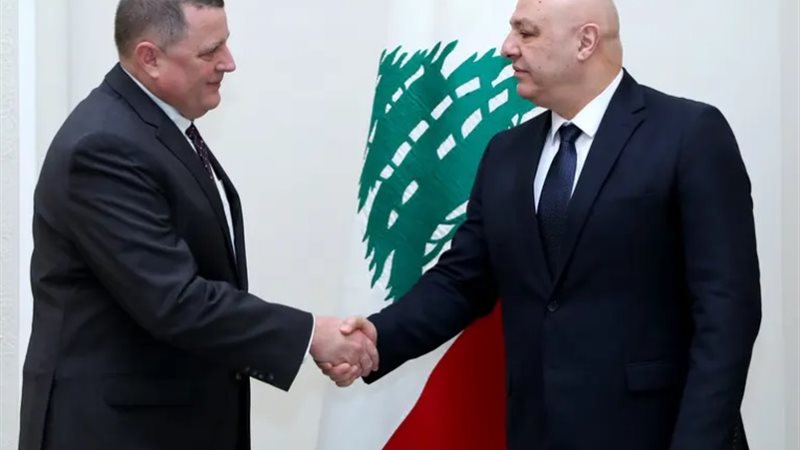 الرئيس اللبناني العماد