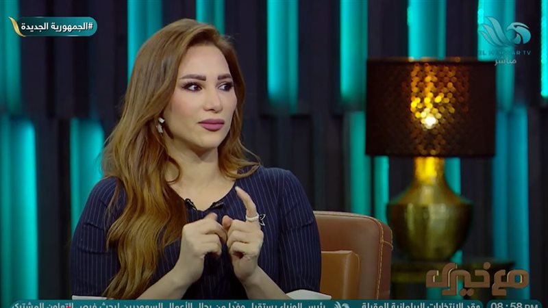 الفنانة غادة طلعت