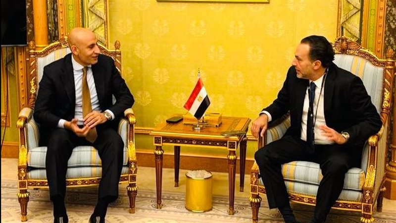 صورة من اللقاء