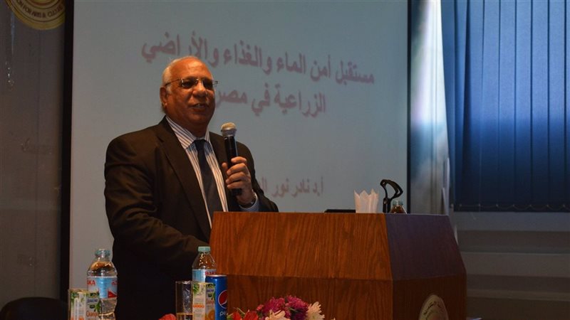 الدكتور نادر نور