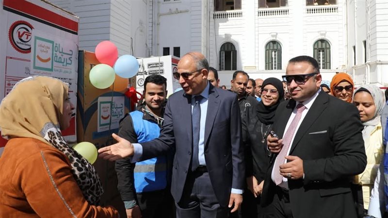 تسليم أجهزة عرائس