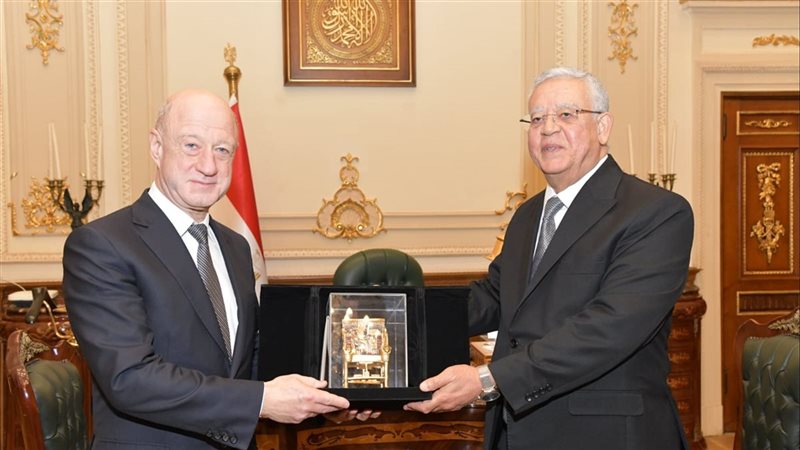رئيس «النواب» ونائب