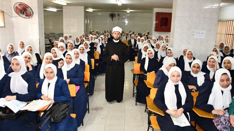 وزير الأوقاف يتفقد