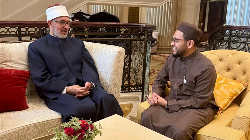لقاء دكتور نظير عياد