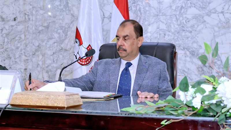 محافظ سوهاج خلال
