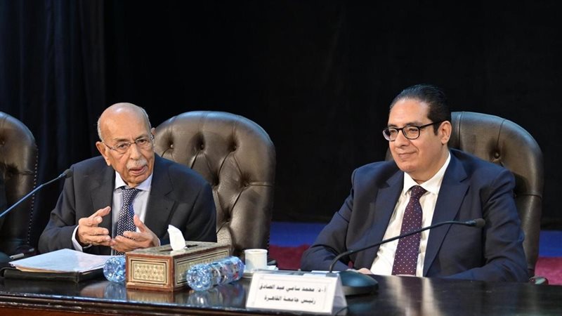 الدكتور مفيد شهاب