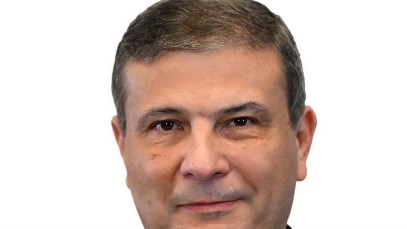علاء فاروق- وزير