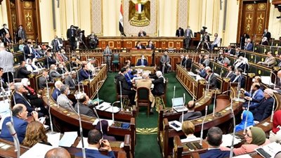 عمرو القطامي: خفض أسعار الفائدة يعكس الاستقرار السياسي والاقتصاد