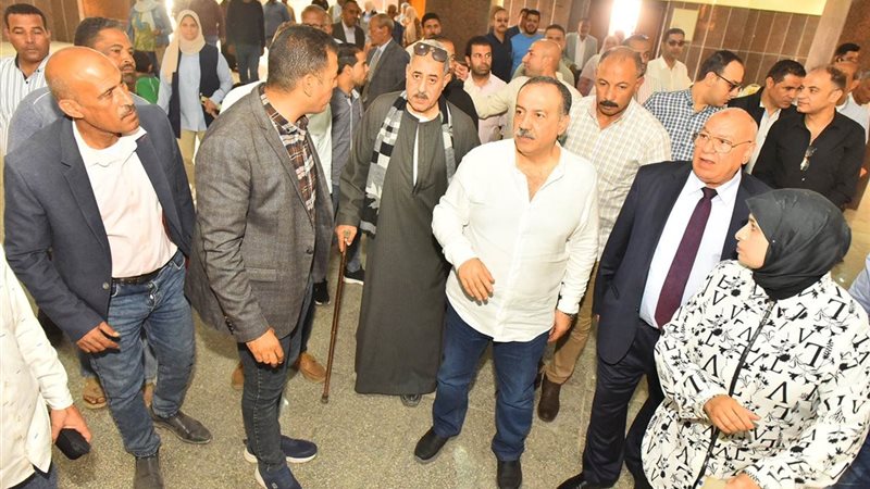 محافظ أسيوط