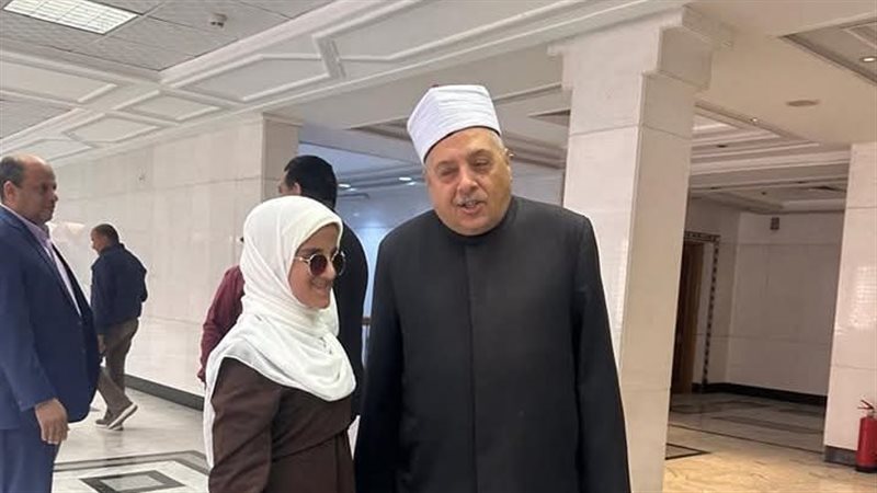 رئيس قطاع المعاهد