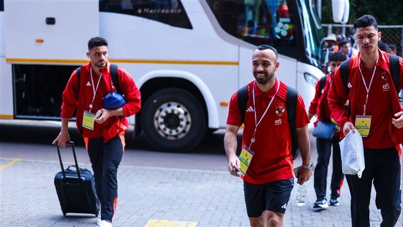 لاعبو الأهلي