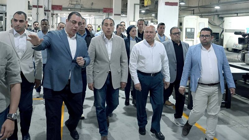 رئيس الوزراء في جولة