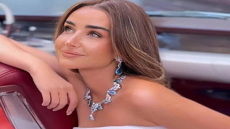 الفنانة هناء الزاهد