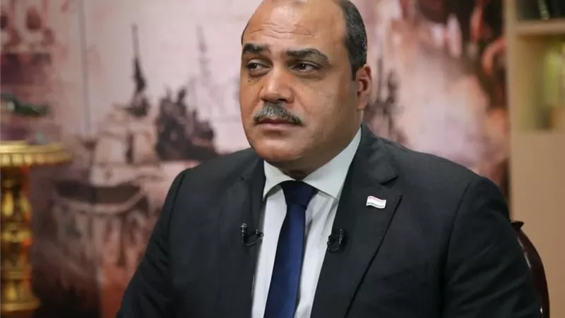 الإعلامي محمد الباز