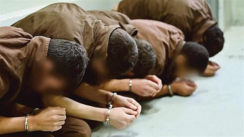 اسرائيل تتهم 22 من