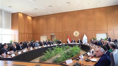وزير التعليم العالي يؤكد على استعداد الجامعات والمعاهد لامتحانات الفصل الدرا
