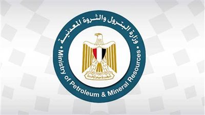 برئاسة أحمد راندي.. البترول تعقد اجتماعا لتبادل الخبرات والرؤي مع الشركاء 