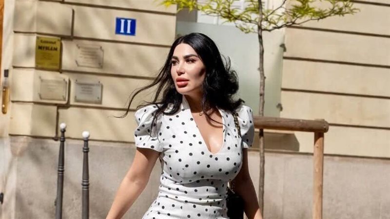 سارة نخلة