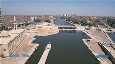 وزير الري يتابع موقف تشغيل مجموعة قناطر ديروط الجديدة 