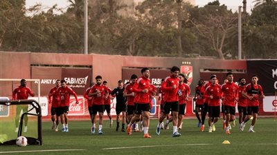 أمير هشام: أزمة في الأهلي بسبب منصب مدير الكرة الجديد!