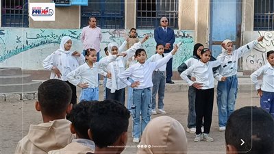 استبعاد مدير مدرسة الزهور بالفيوم لتأخير عدد كبير من المعلمين عن حضور الطابور 