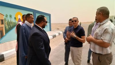 محافظ أسوان يفتتح أعمال تطوير بوابة مدخل إدفو على الطريق الصحراوى الغربى