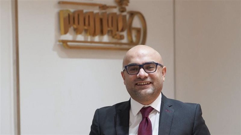 الكاتب الصحفي أحمد