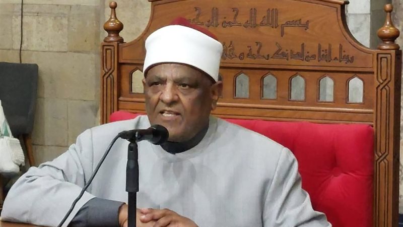 الدكتور عباس شومان