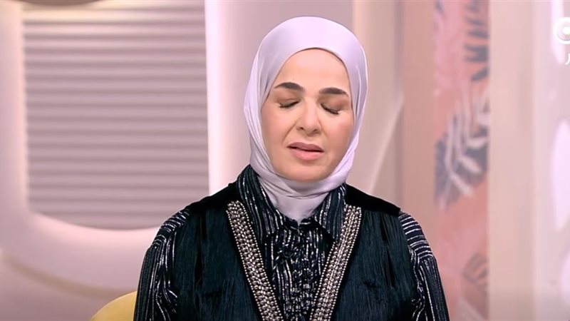 منى عبد الغني 