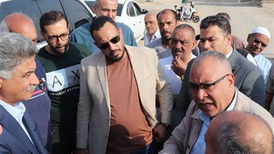 جولة ميدانية لوزارة الإسكان بقرى السويس لمتابعة البنية التحتية