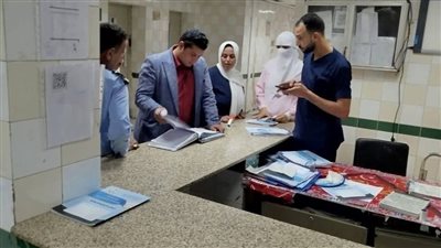 إحالة 12 من الأطباء وهيئة التمريض بمستشفي السادات للتحقيق لتركهم العمل دون إذن