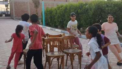 مركز شباب الجناين يدخل البهجة على قلوب الأطفال باحتفالية 
