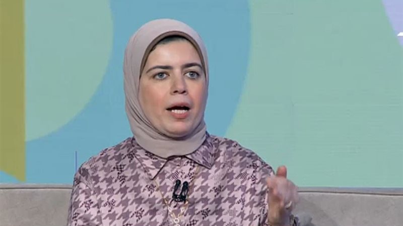 خبيرة