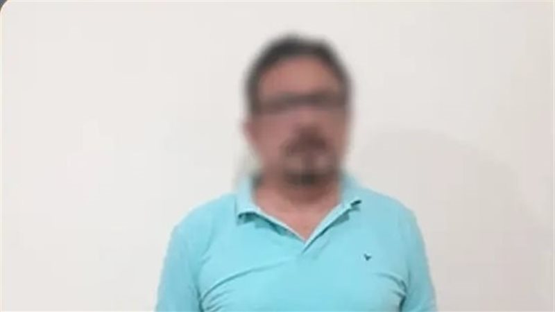 مدير مدرسة 